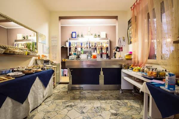 Hotel Eriale Rimini Bagian luar foto